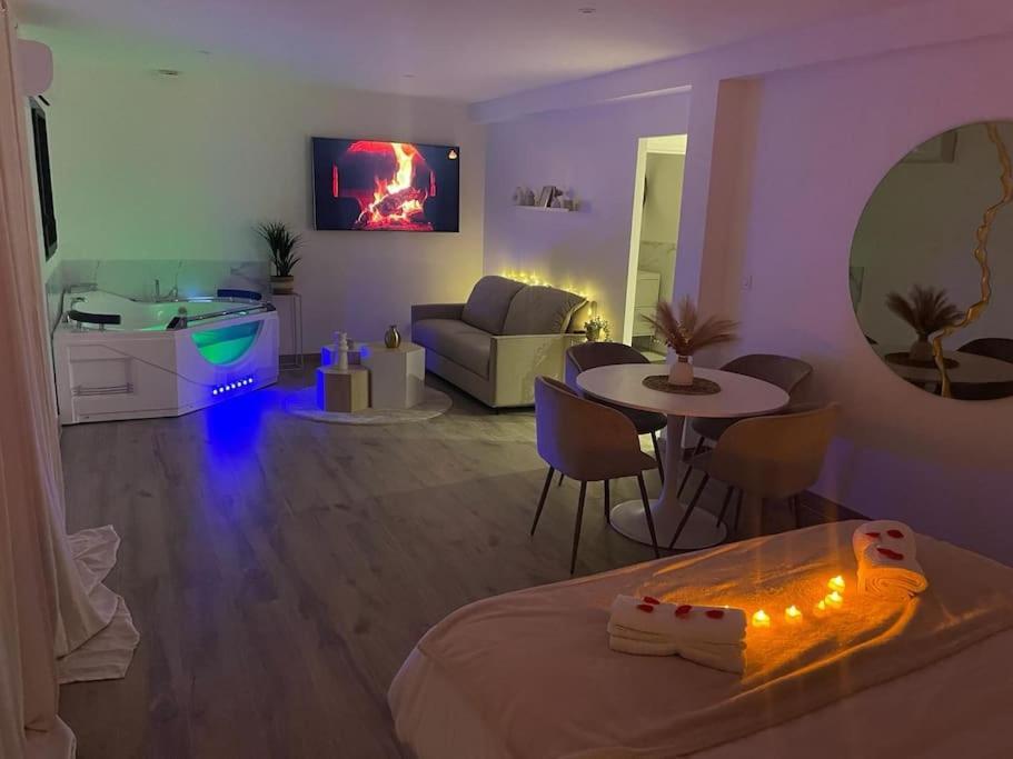 Love Room - Cocon Room - Toulon - Ollioules Exterior foto